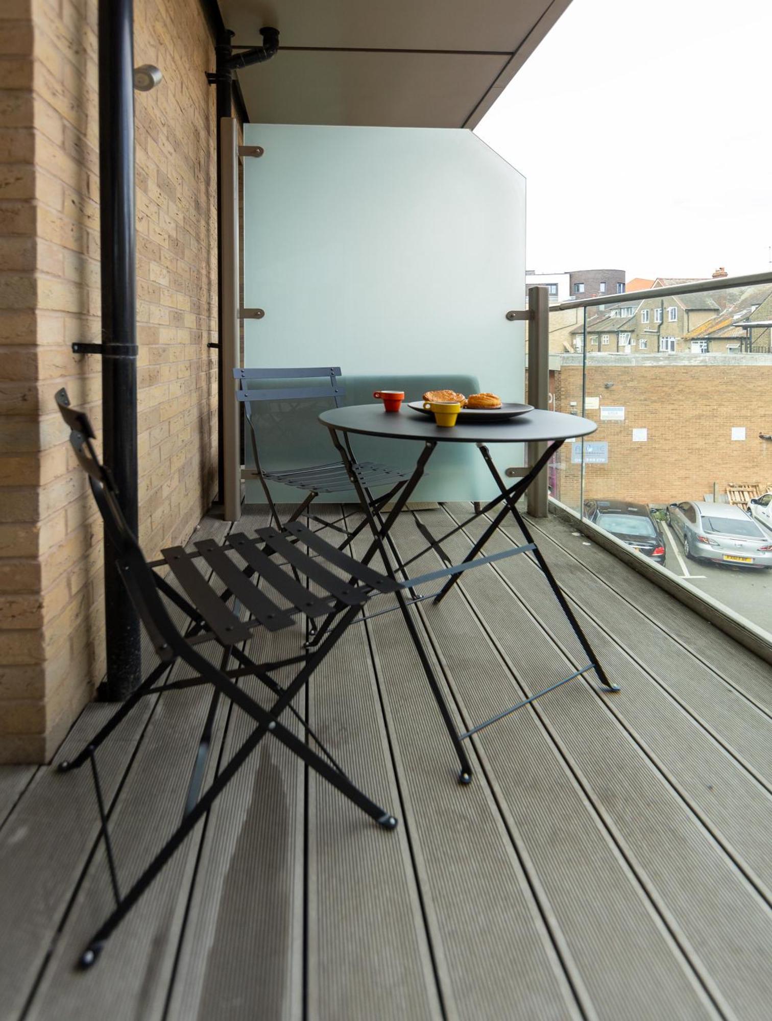 Travard Apartments Yiewsley Exterior photo
